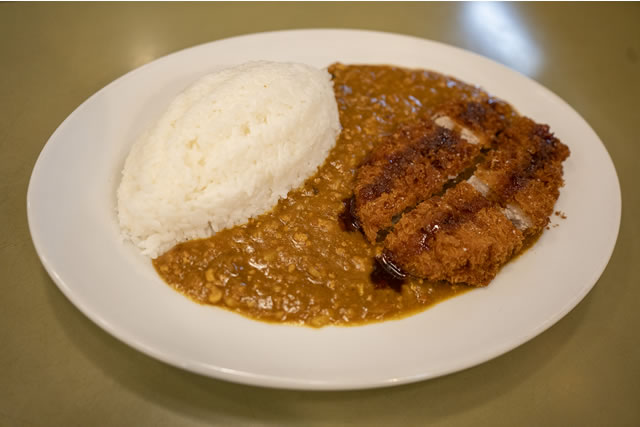 ナイアガラの人気カツカレー